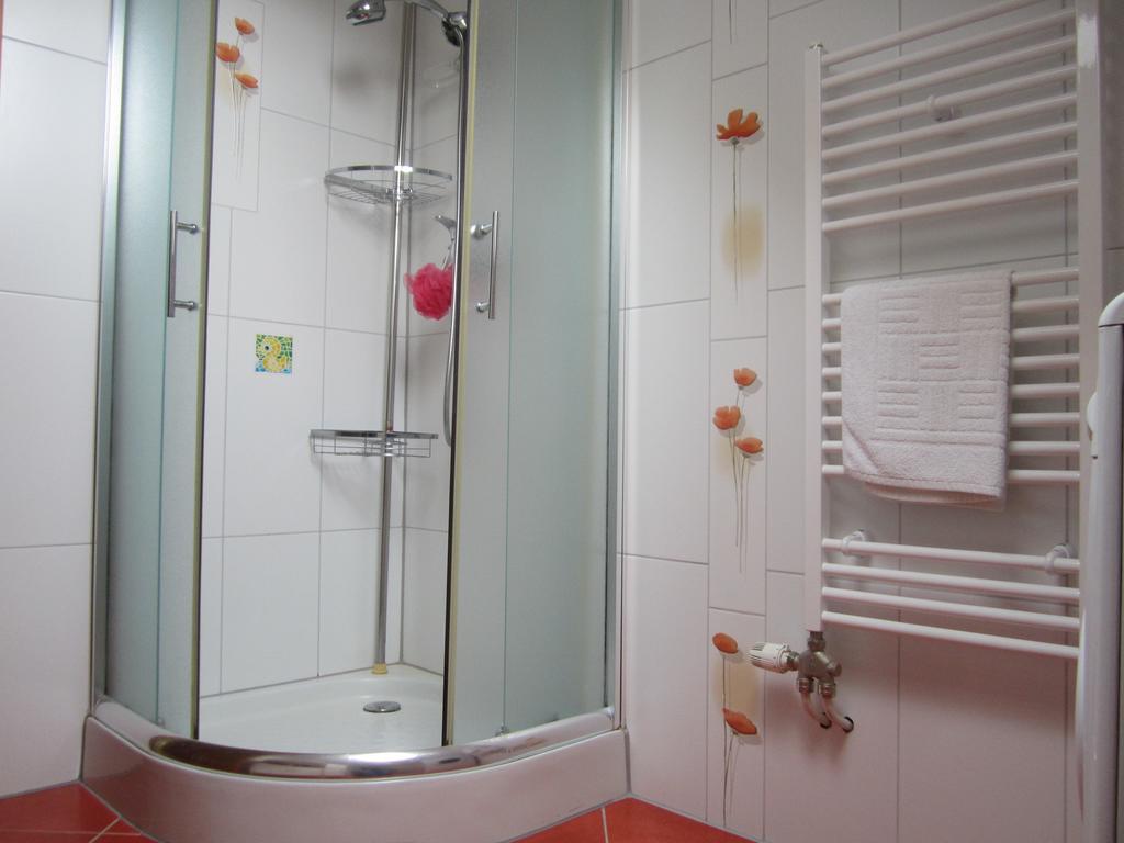 Privat Vrbov 23 Apartment Luaran gambar