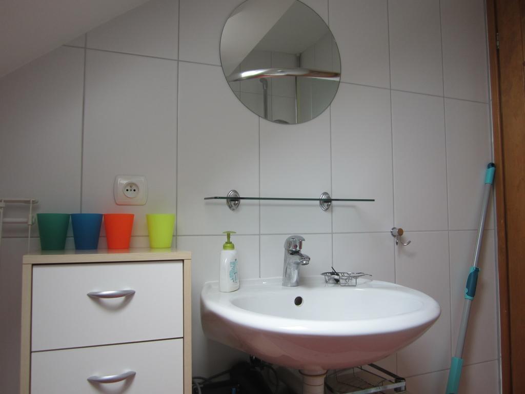 Privat Vrbov 23 Apartment Luaran gambar